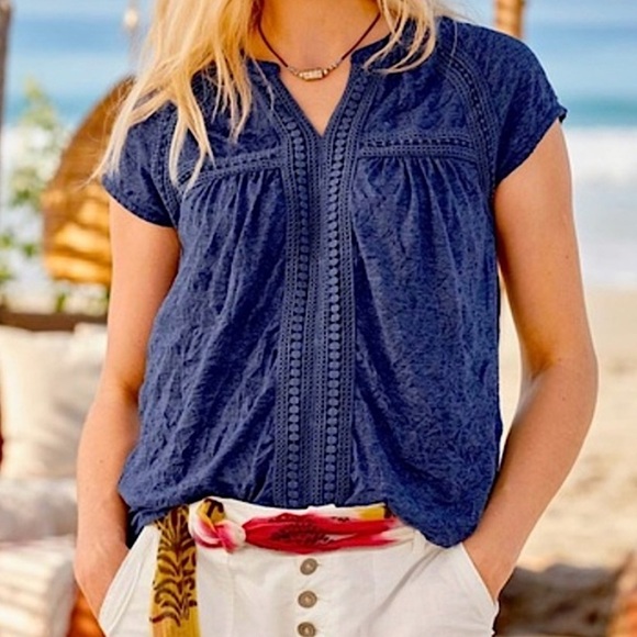 Sundance Romance Textured Short-Sleeve Tee Top Eyelet Lace-Trim Navy Blue Small - Picture 1 of 7